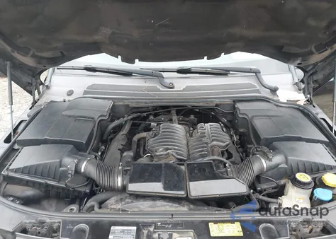 2010 Land Rover Range Rover Classic z USA, uszkodzony, nr VIN SALSFD5AA245073